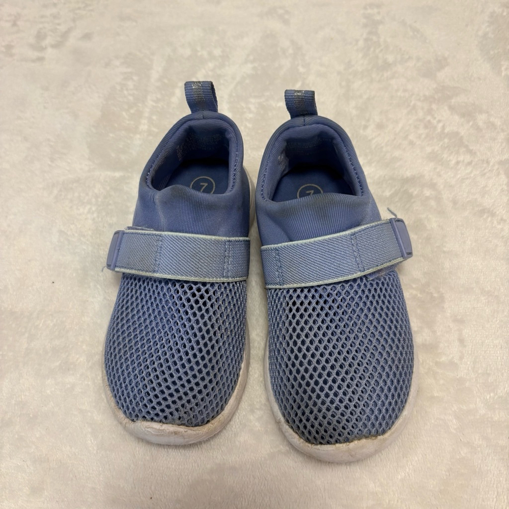 Cat & Jack Sneakers waters shoes Size 7 Blue toddler